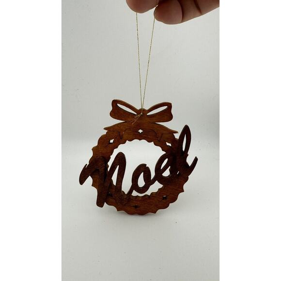 Rustic Wooden ‘Noel’ Christmas Wreath Ornament - Picture 2 of 3